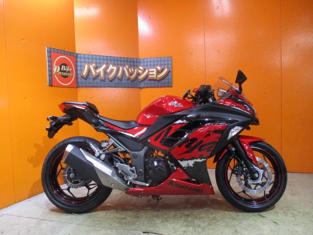 横から見てもこの通り状態グッド！！多少の傷はありますが、写真の通り状態グッドな一台！早い者勝ちですよ